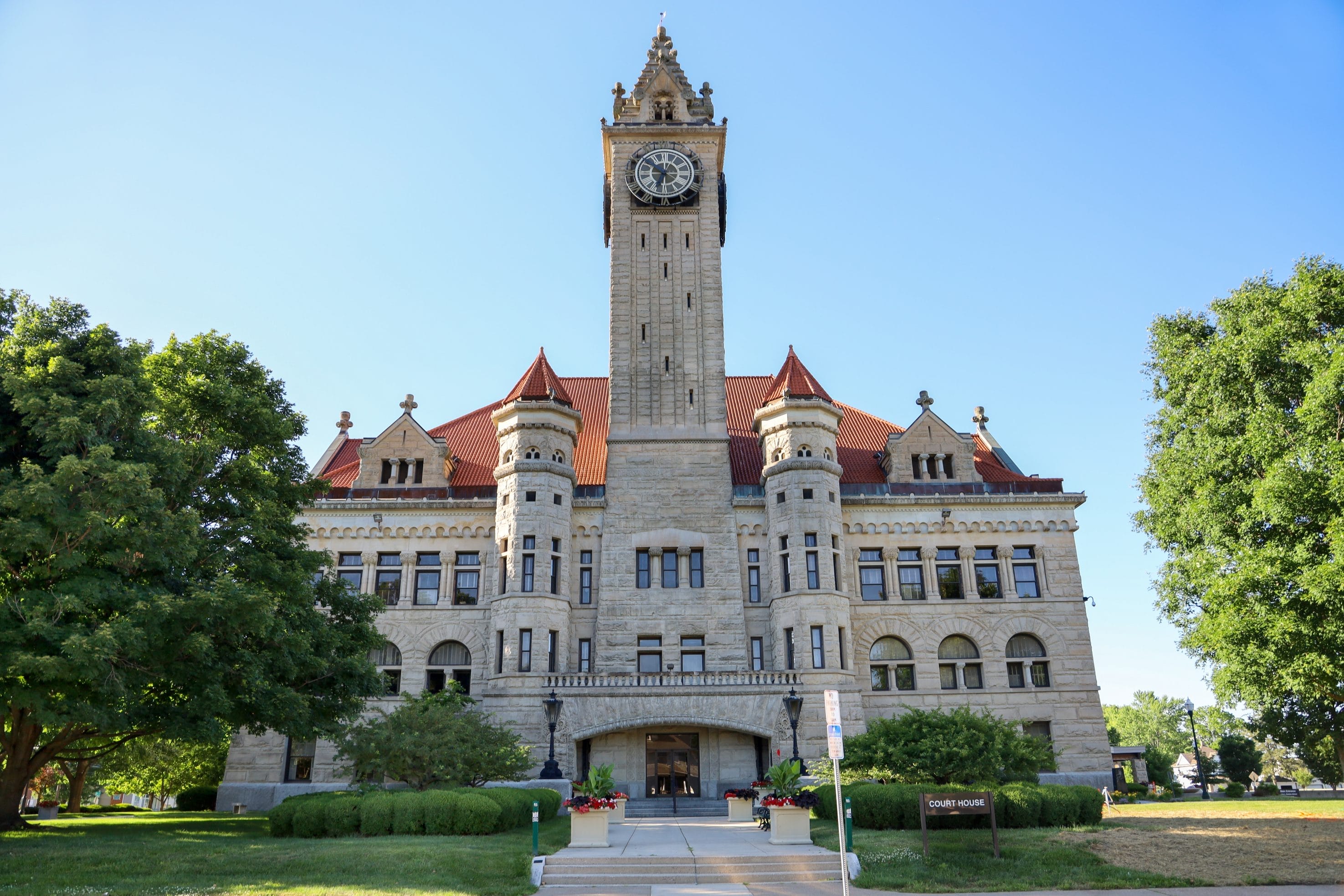 Historic Courthouse in Ohio with indoor air quality services
